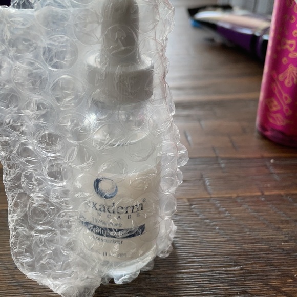 100 💯 pure hyaluronic moisturizer only one more in stock! - Picture 2 of 4